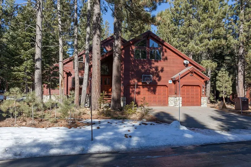 Pine View Lodge by Tahoe Mountain Properties - Image 1