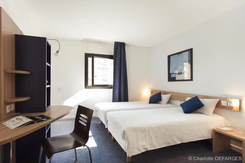 Canal Suites by Poppins - Image 1