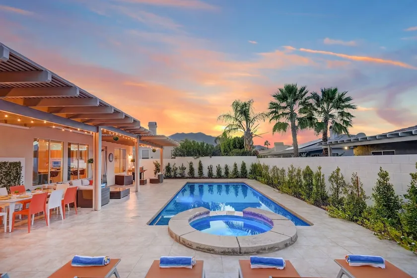 Cathedral City 3br/2ba W/ Salt Water Pool/jacuzzi 3 Bedroom Home - Image 1
