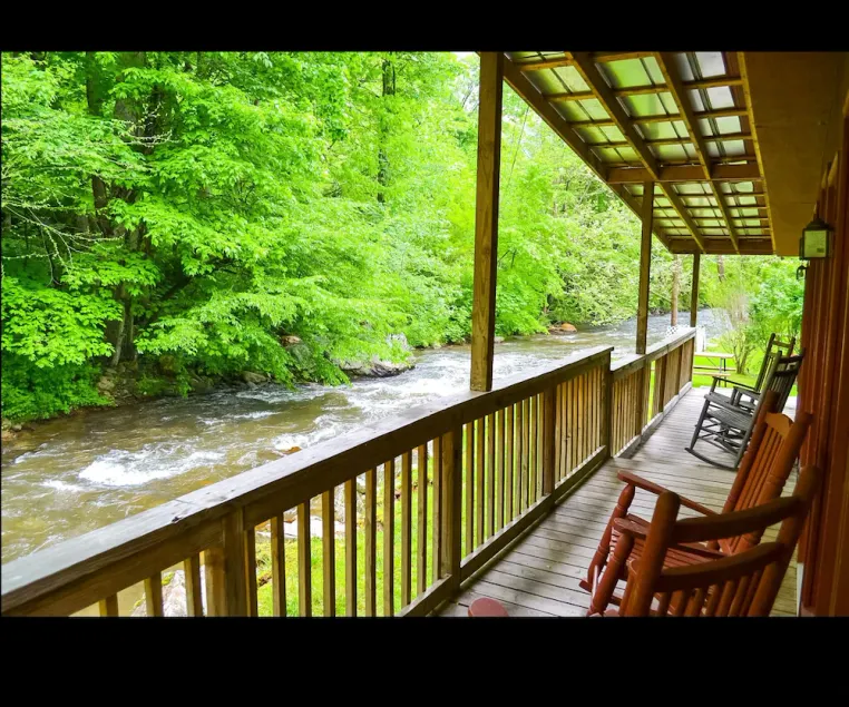 Smoky View Cottages & RV Resorts - Image 1