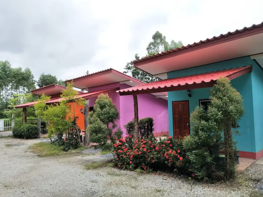 Douangjinda Resort - Image 1