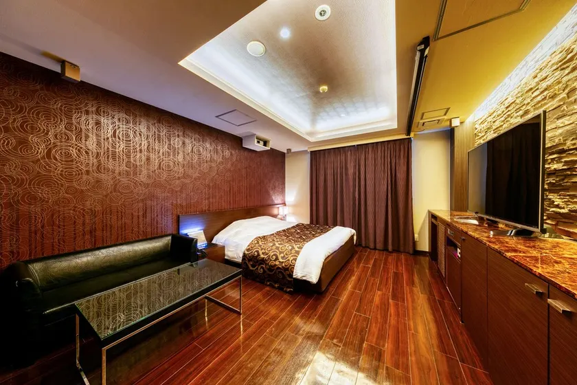 Hotel Lotus Toyonaka - Image 1
