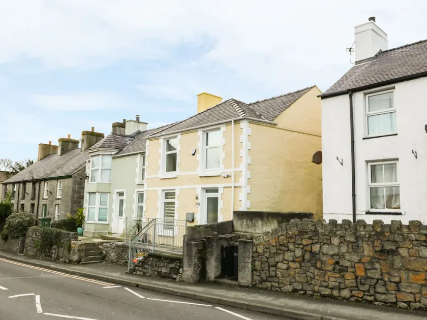 Yr Hen Fanc - Image 1