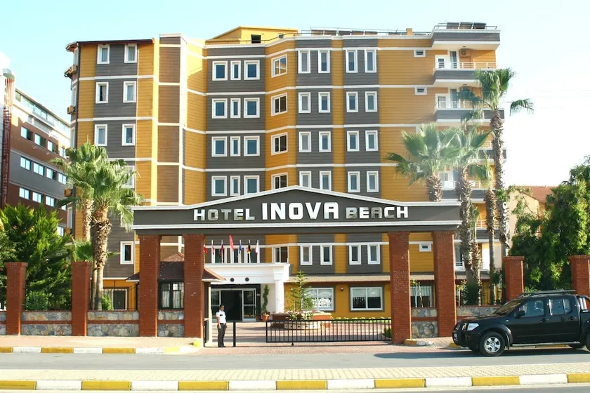 B2b Senza Inova Beach Hotel - Image 1