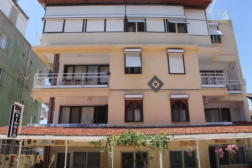 Motel Birsin - Image 1