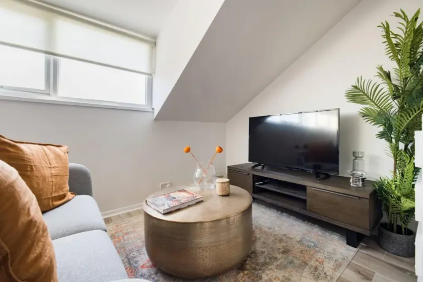 The West Hampstead Retreat - Modern Bright 1bdr Apartment - Image 1