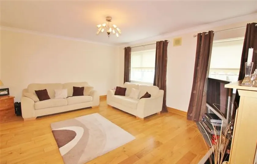 Saleem Holiday House - Image 1