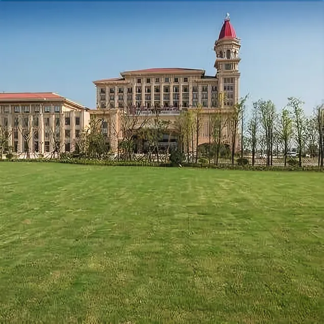 Binhai Jinshi International Hotel - Image 1
