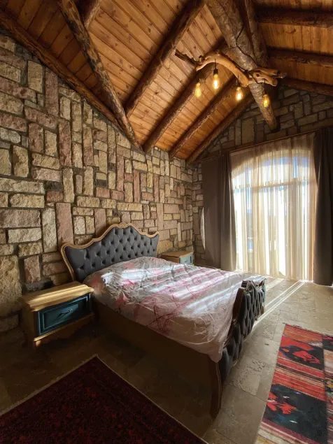 İznik Taş Mahal Hobbit Evleri Villa - Image 1