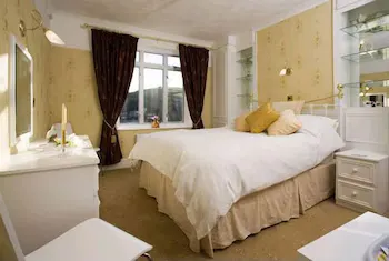 Mounthaven Guest House - Image 1