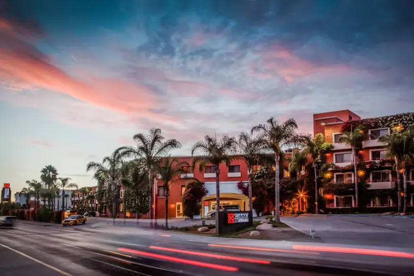Hotel Gamma Tijuana - Image 1