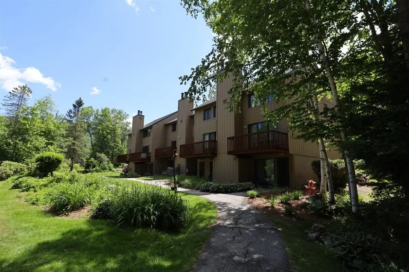 Waterville Valley Pet Friendly Vacation Condo Close to Community Center! - Whb16v - Image 1