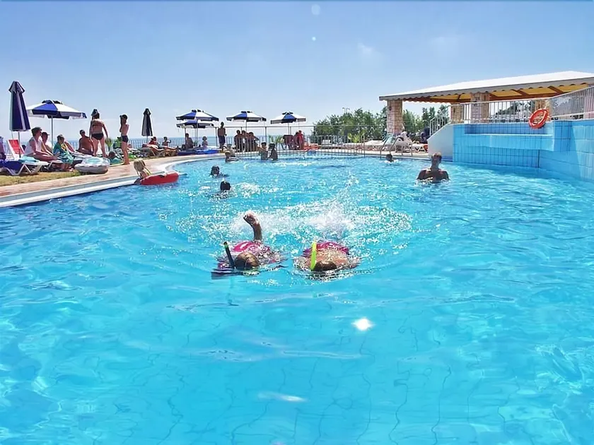 Boletsos Beach Holiday Resort - Image 1