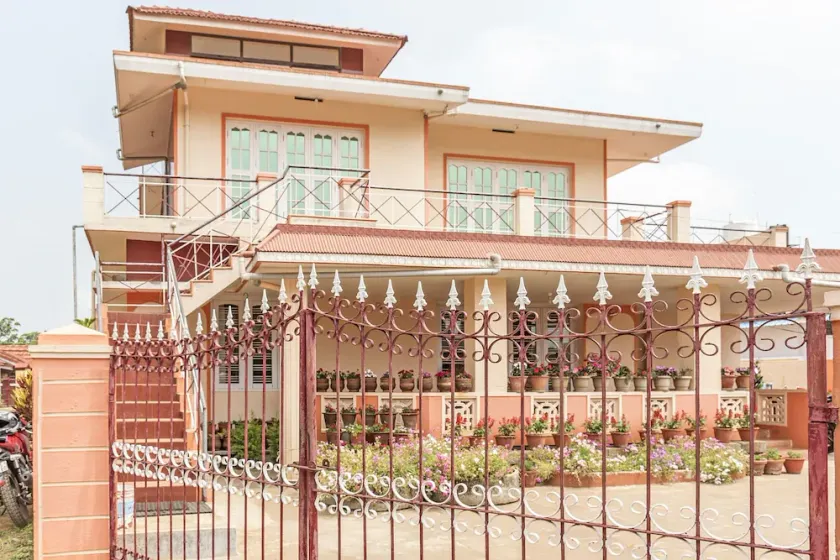 GuestHouser 2 BHK Homestay 03e7 - Image 1