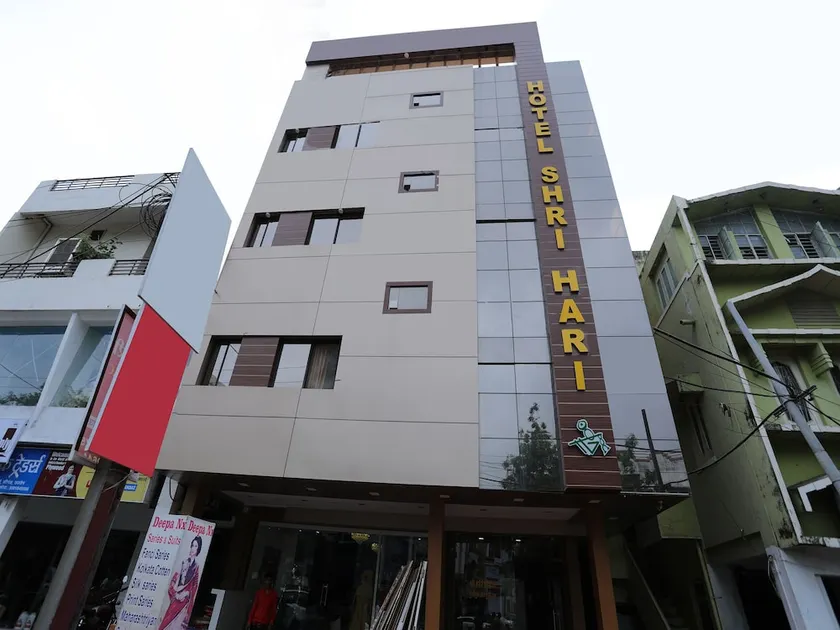 Hotel Shri Hari By OYO Rooms - Image 1