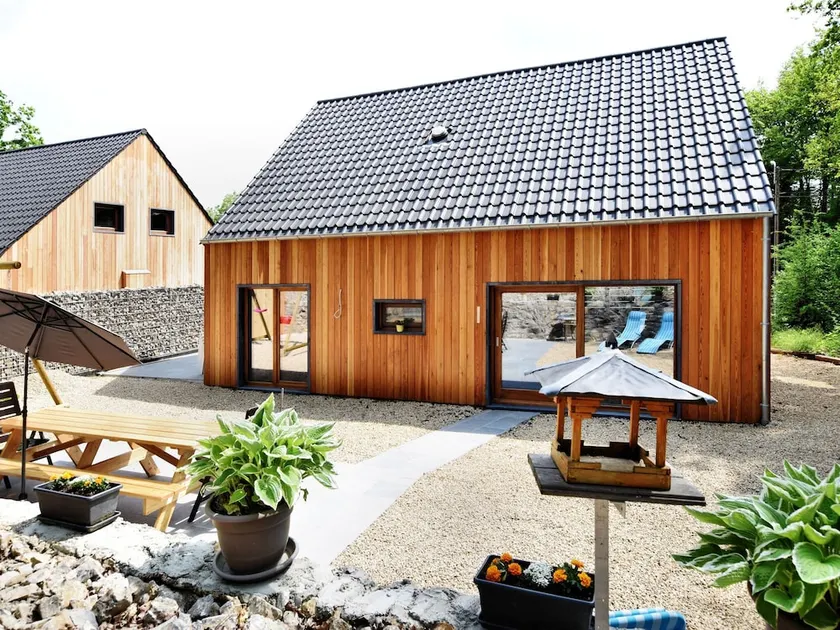 Luxurious Holiday Home in Beauraing With Sauna - Image 1