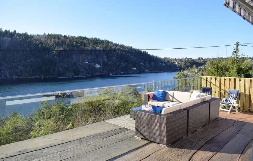Stunning Home In Drøbak With House Sea View - Image 1