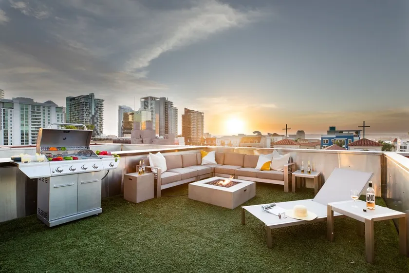 Mila by Avantstay 4 Story Penthouse Condo in Little Italy w/ Rooftop Views - Image 1