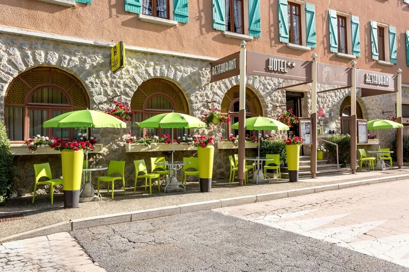 Hôtel l'Avenue - Image 1