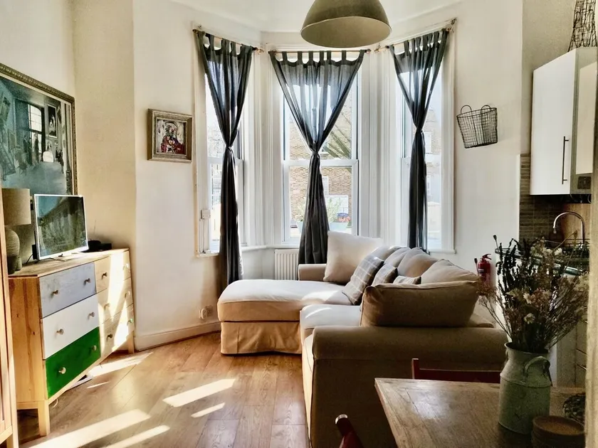 Comfortable Apartment in Central London - Image 1