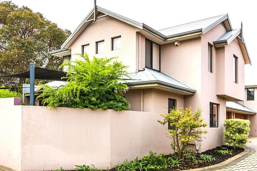 Coode Street Townhouse - Image 1