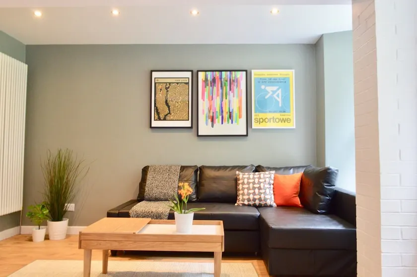 Edinburgh Modern and Central Flat - Image 1