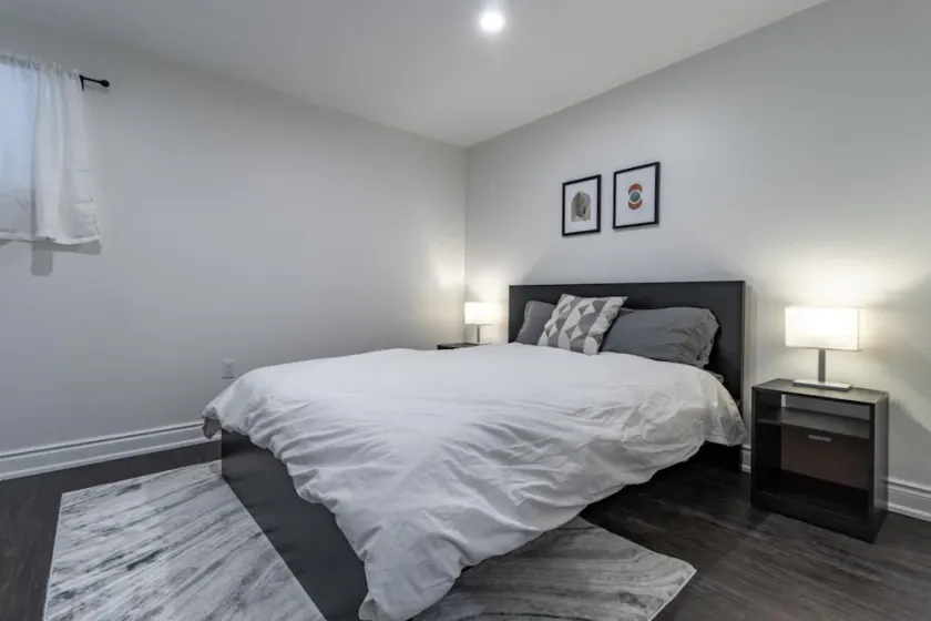 Premium 1 Bed - Mins to UOW Shops Farmer Market - Image 1