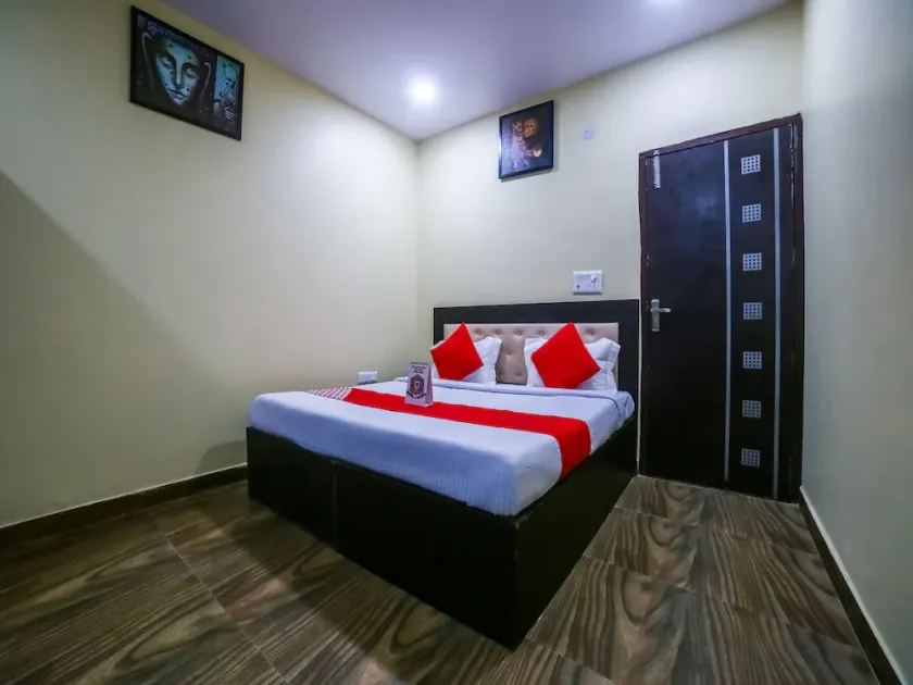 Jp Villa By OYO Rooms - Image 1