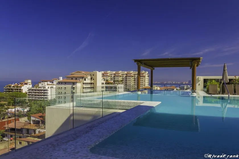 V399 Luxury Penthouse - Image 1