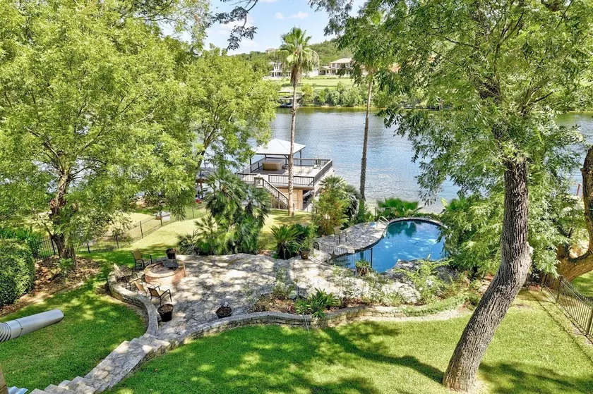 Lakeside Retreat | Fire Pit, Game Room & Canoe - Image 1