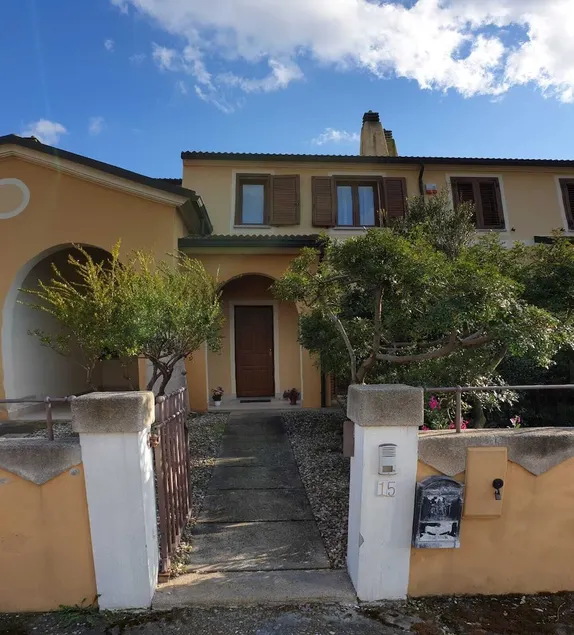 B&B Laguna - Image 1