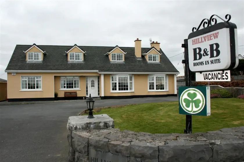 Hillview B&B - Image 1