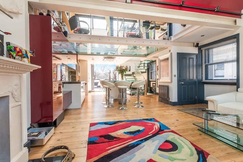 Penthouse - Image 1
