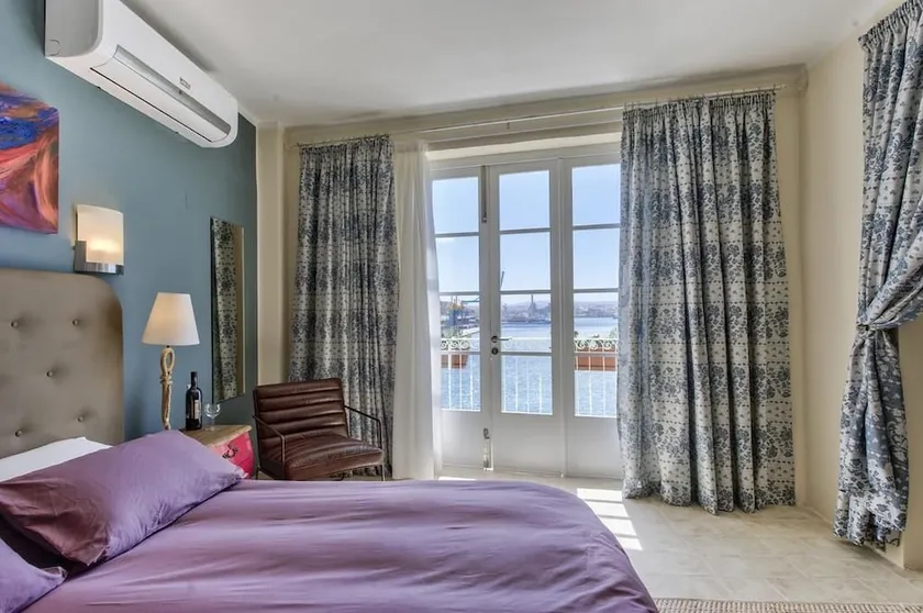 55 Senglea - Image 1