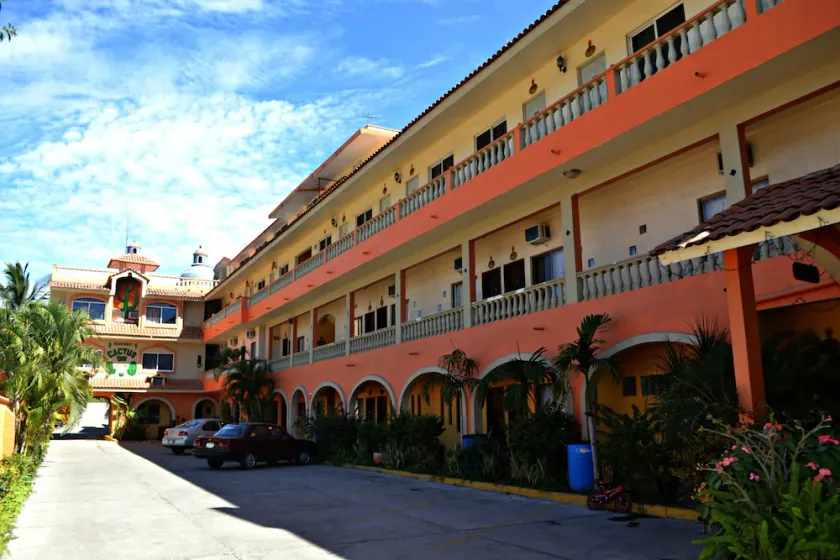 Cactus Inn - Image 1