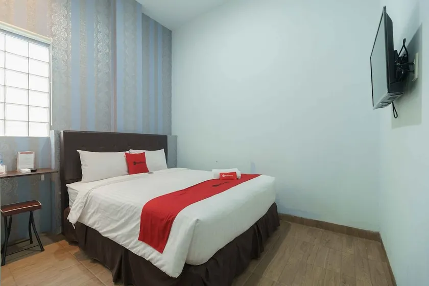 RedDoorz near Centre Point Mall Medan 2 - Image 1