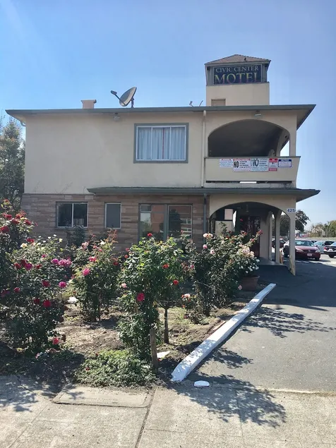 Civic Center Motel - Image 1