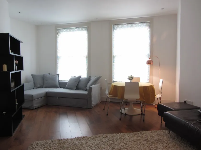 Parsons Green Lane Apartment - Image 1