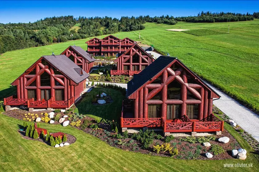 Chalets Mountain Resort - Image 1