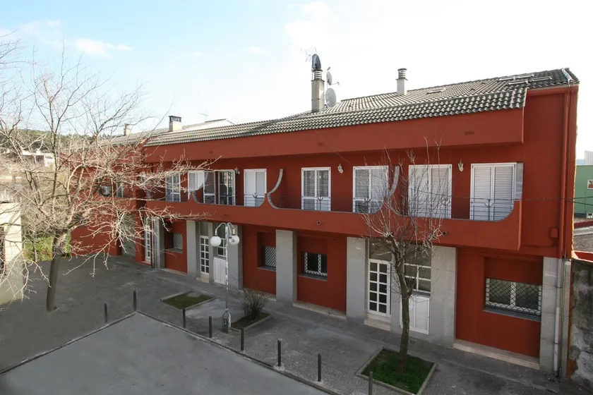 Girona Apartments - Image 1