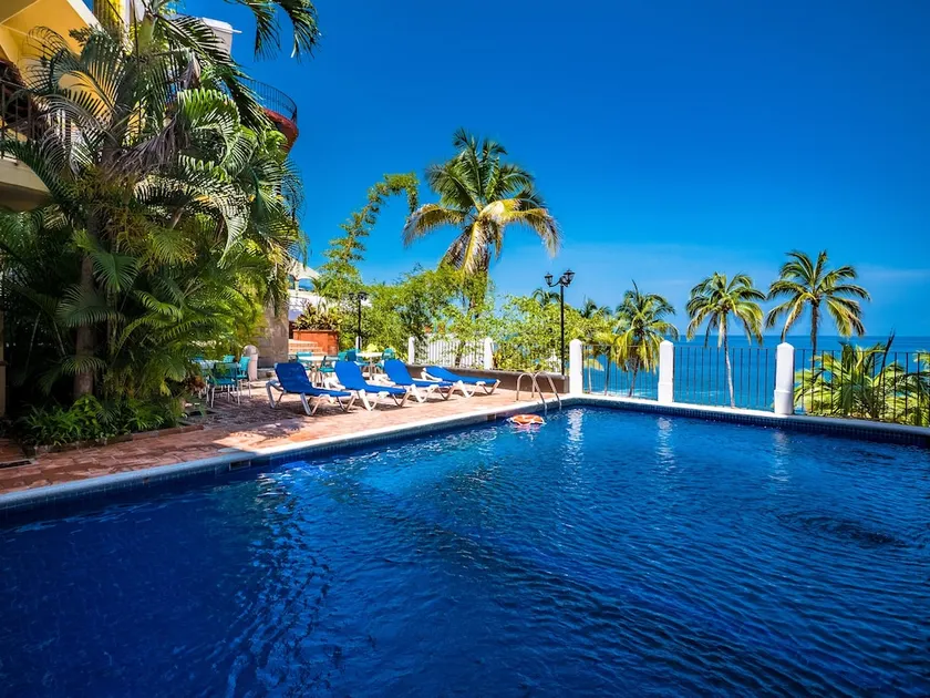 Playa Conchas Chinas - Image 1
