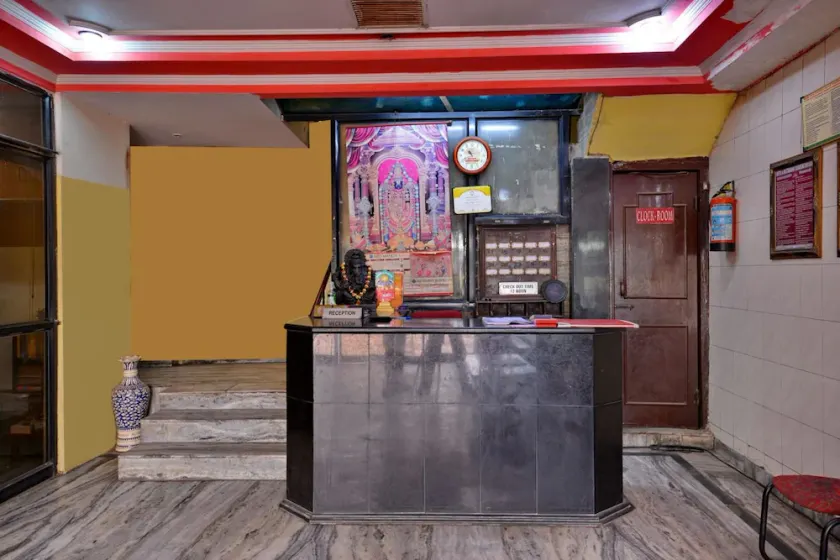 Hotel Aditya Palace - Image 1