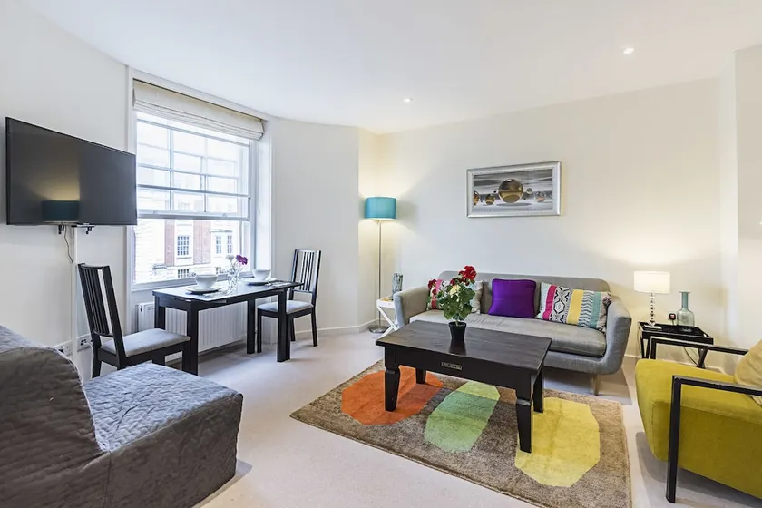 2 bed Fulham broadway apartment - Image 1