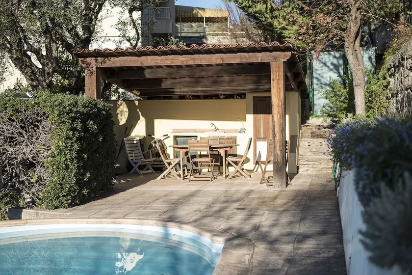 Villa 12 - Image 1