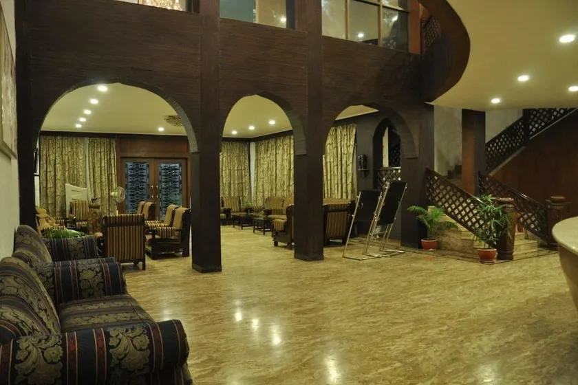 Jabali Palace - Image 1