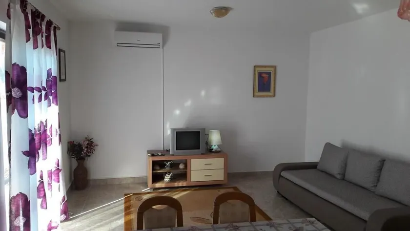 Apartment Mare-with parking - Image 1