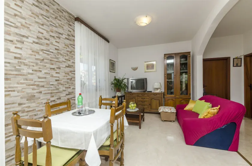 House Fanita - Image 1