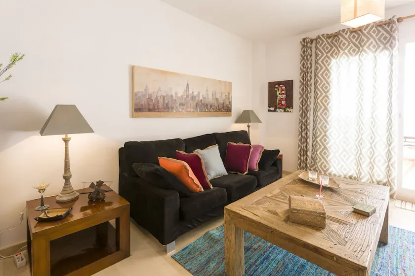 weforyou Two rooms Calm and Sunny - Image 1