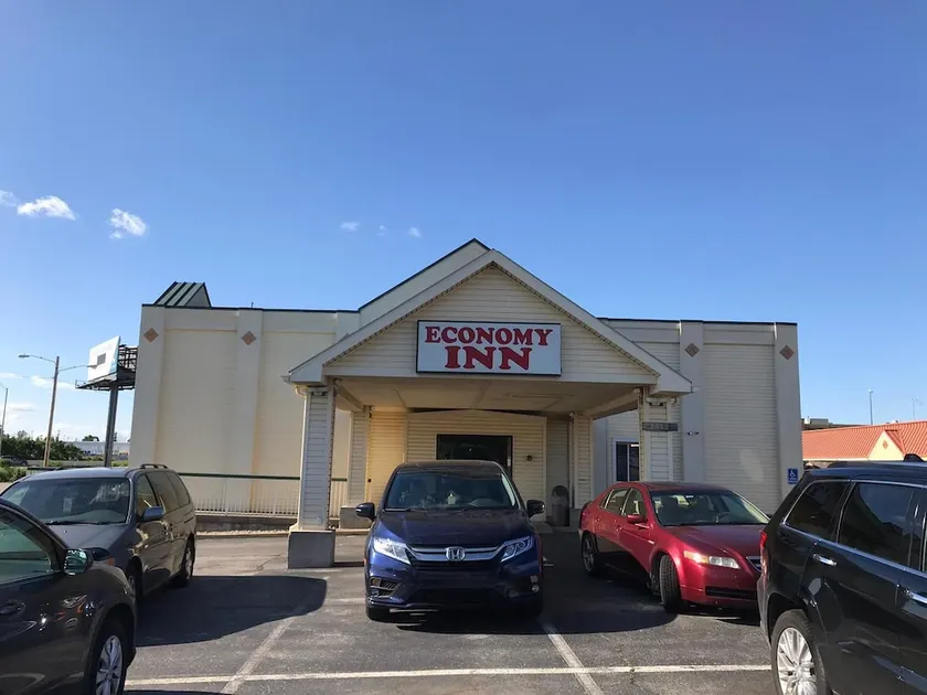 Economy Inn - Image 1