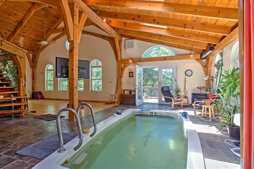 Table Rock Retreat - Spacious Private Pool Home In The Mountains 4 Bedroom Home by Redawning - Image 1